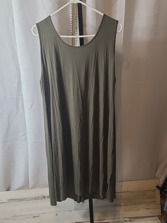 Cable & Gauge Dresses & Skirts - Cable & Gauge Woman Sleeveless Knit Midi Dress Size 1x.  New